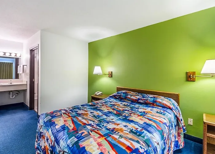 Hotel Dakota 2*