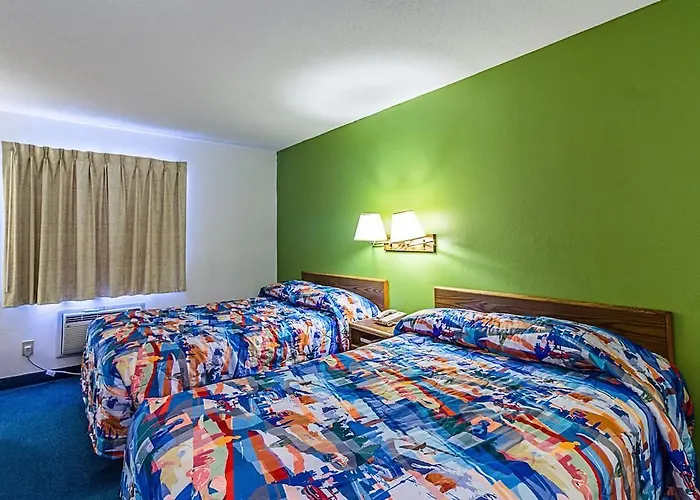 Hotel Dakota 2*